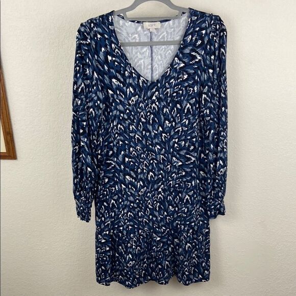 Loft Blue Patterned Women's Flowy Dress size Medium - Picture 1 of 7
